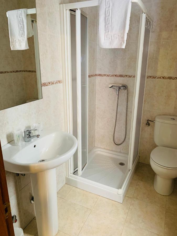 Hostal La Serna Hotel Potes Ngoại thất bức ảnh