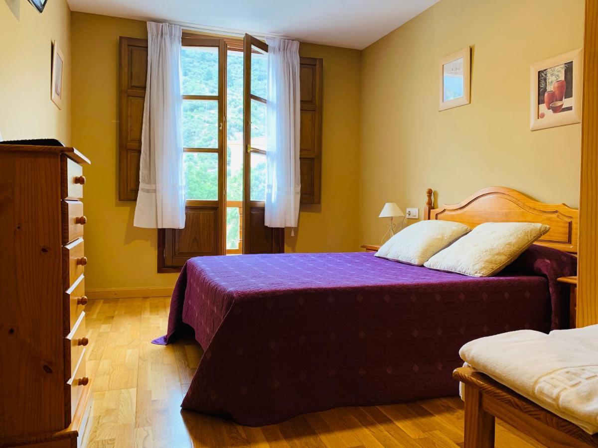 Hostal La Serna Hotel Potes Ngoại thất bức ảnh