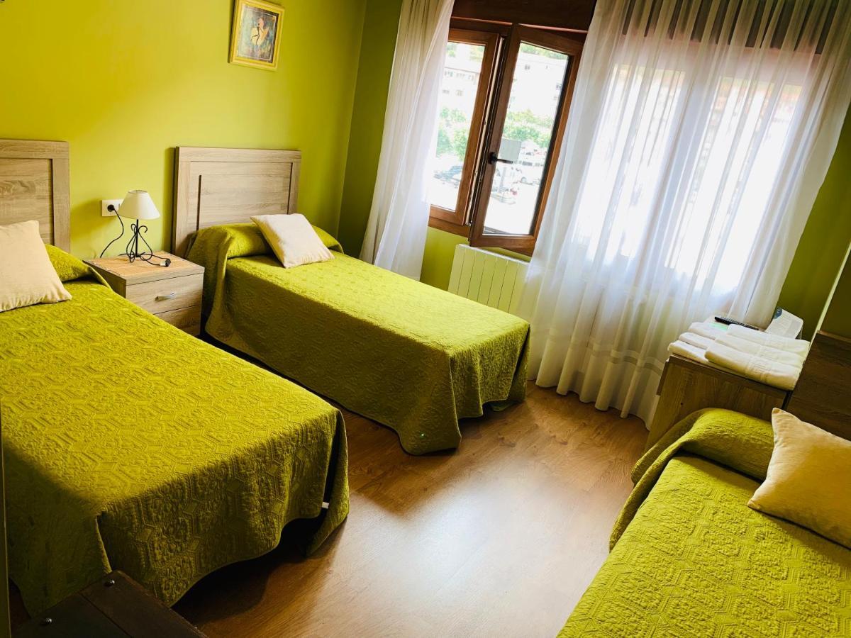 Hostal La Serna Hotel Potes Ngoại thất bức ảnh
